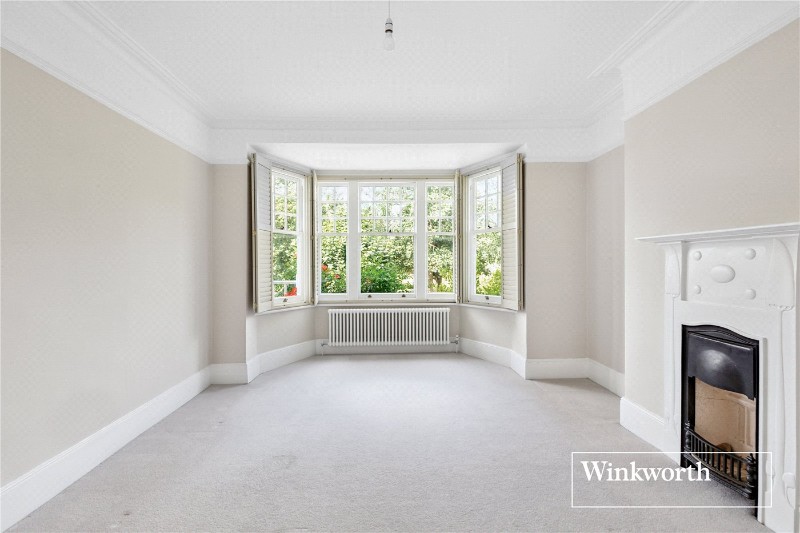 Etchingham Park Road, Finchley, London, N3