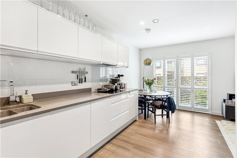 Horsnell Close, London, SE5
