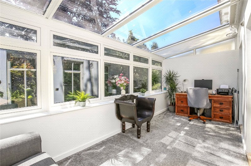 Thistledown Close, Winchester, Hampshire, SO22