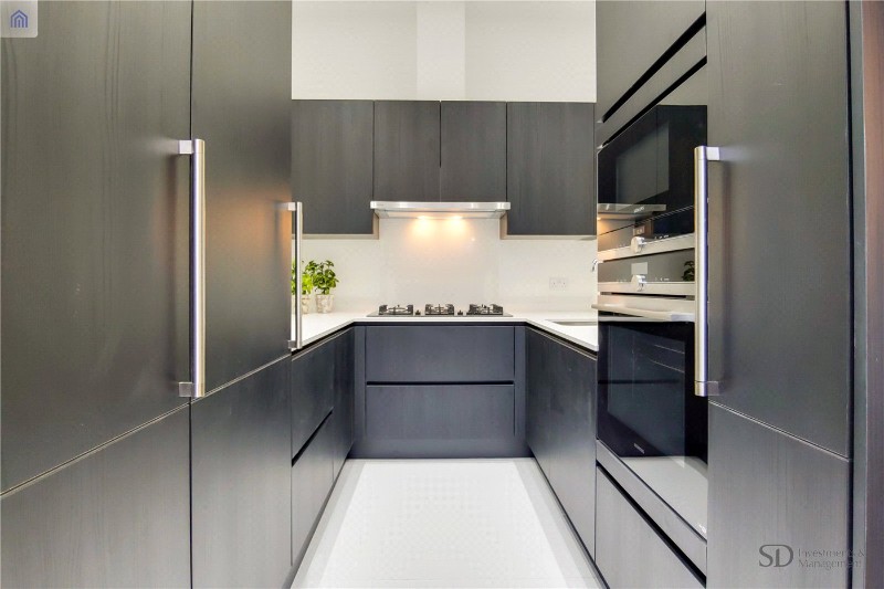 Fitzjohns Avenue, London, NW3