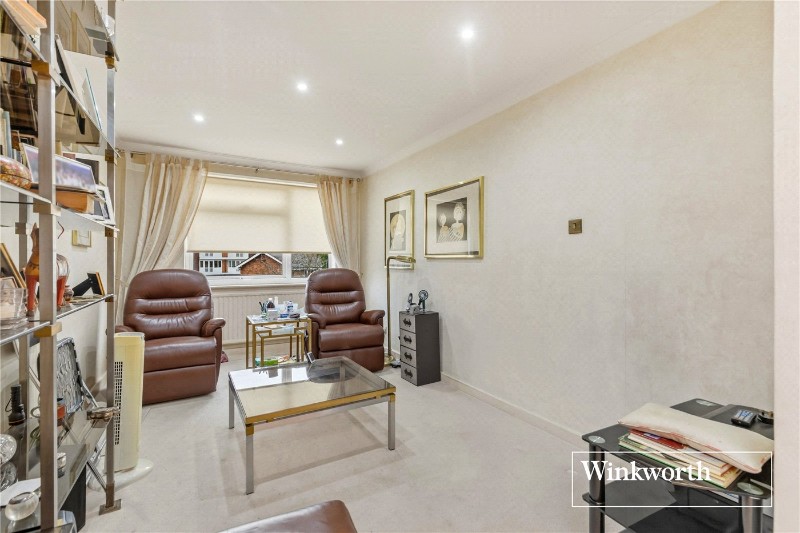 Hendon Lane, Finchley, London, N3