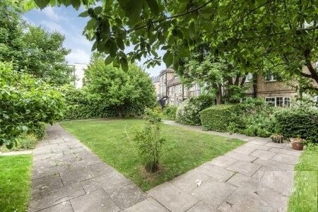 Stanhope Court, East End Road, Finchley, London, N3