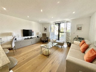 Seascape, 27 Wharncliffe Road, Highcliffe, Dorset, BH23