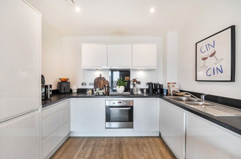 Apple Yard, London, SE20