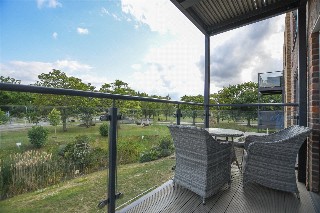 Bridle Road, Arborfield Green, Reading, Berkshire, RG2