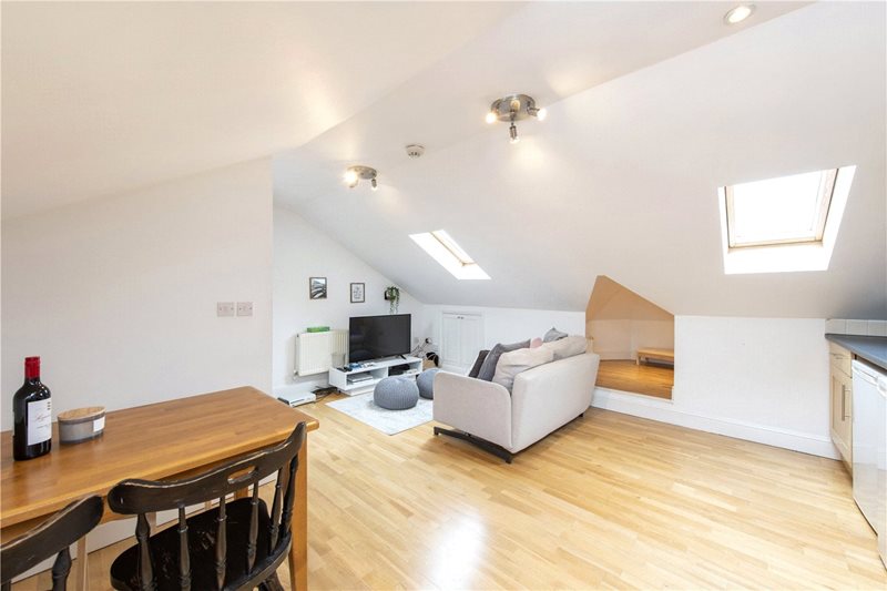 Wimbart Road, London, SW2