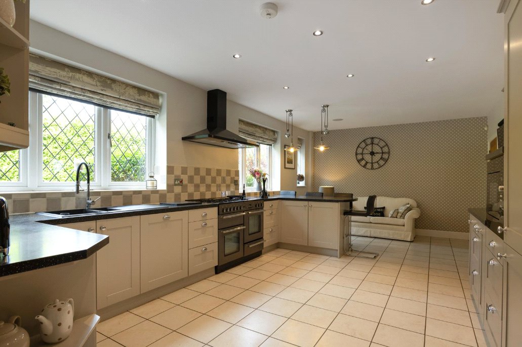 Kitchen 1