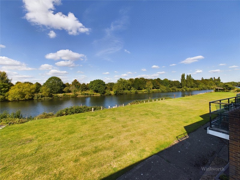 Ditton Reach, Thames Ditton, Surrey, KT7