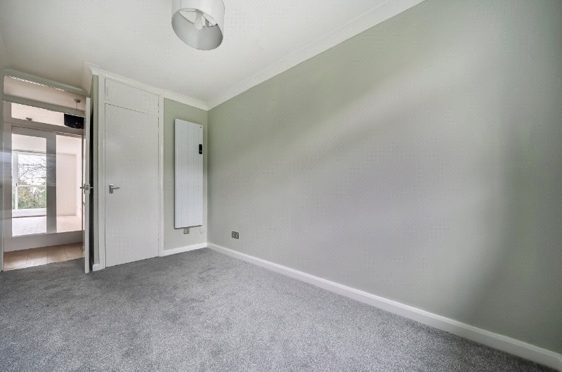 Averil Grove, London, SW16