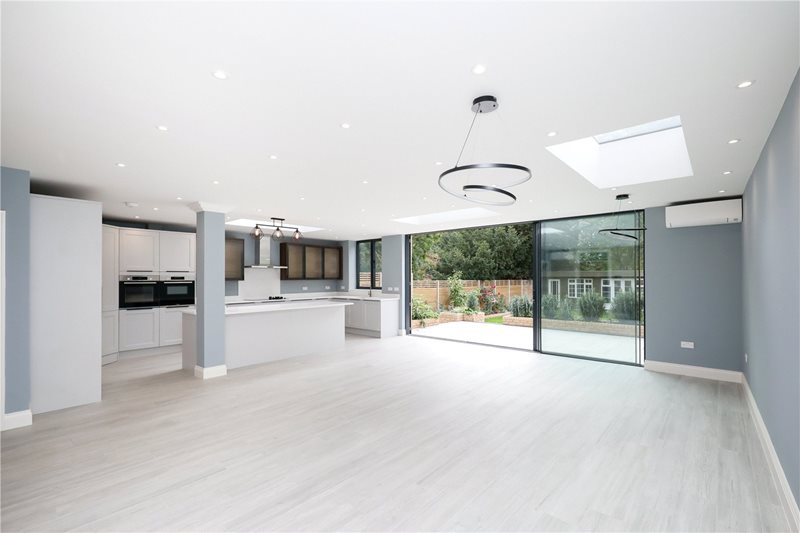 Popes Lane, London, W5