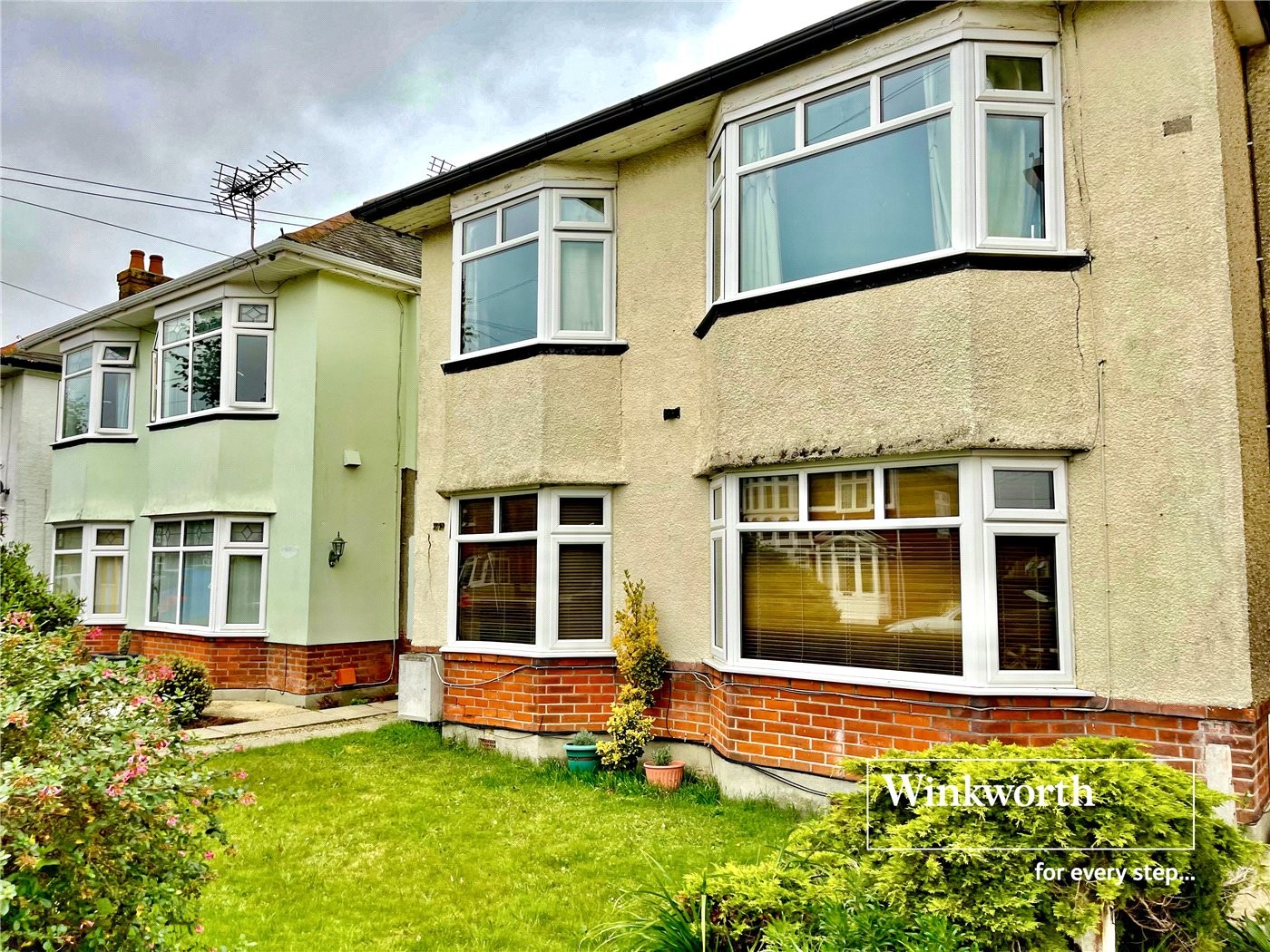 2 bedroom property for sale in Southwick Road, Bournemouth, BH6 (Ref