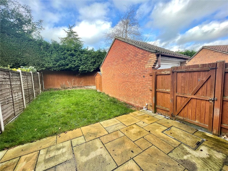 Weywood Close, Farnham, Surrey, GU9