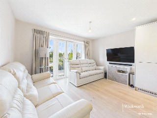 High Street, Edgware, HA8