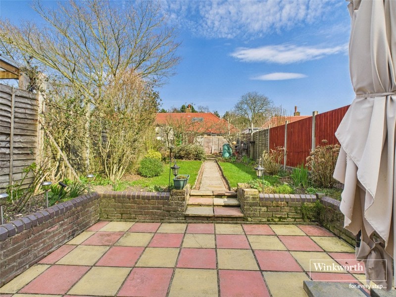 Manor Close, Kingsbury, London, NW9