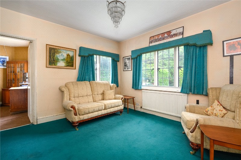 Byfleet Road, Cobham, Surrey, KT11