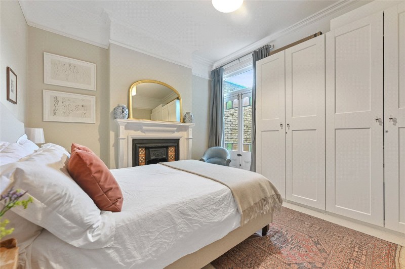 Davisville Road, London, W12