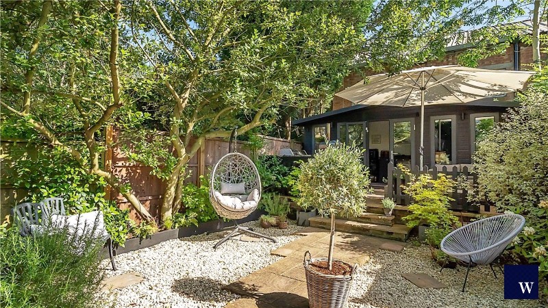 Victoria Road, New Barnet, EN4