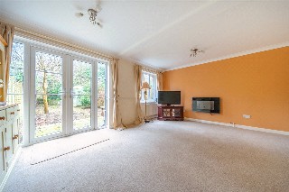 Pottery Court, Wrecclesham, Farnham, Surrey, GU10