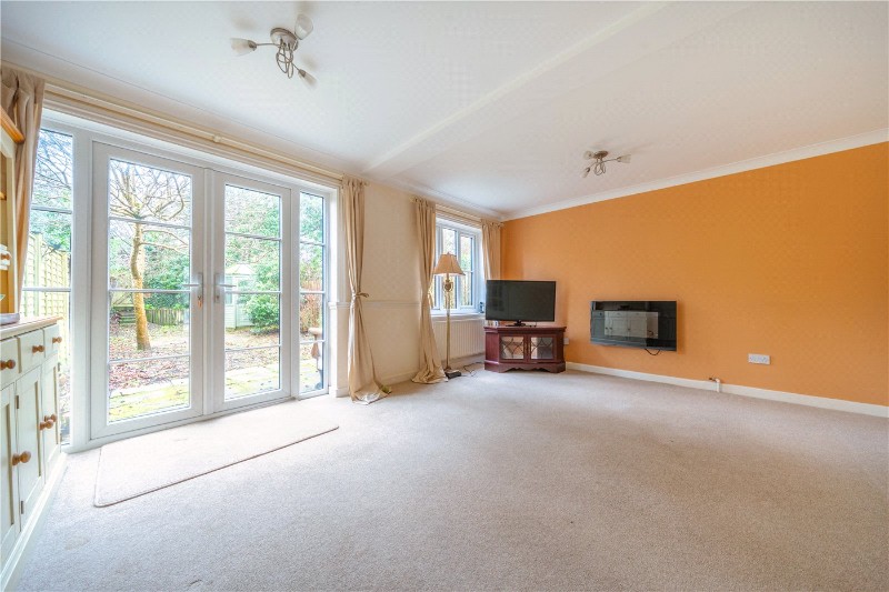 Pottery Court, Wrecclesham, Farnham, Surrey, GU10