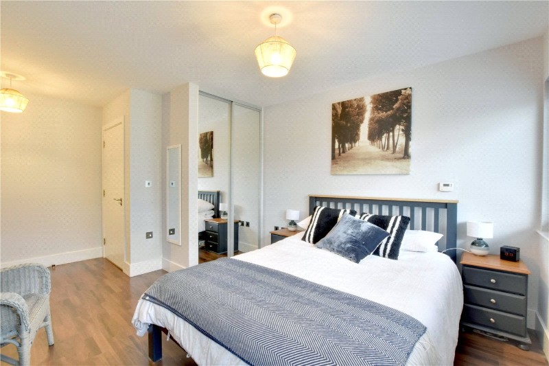 Lambarde Square, Greenwich, London, SE10