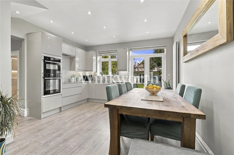 Woodberry Avenue, London, N21
