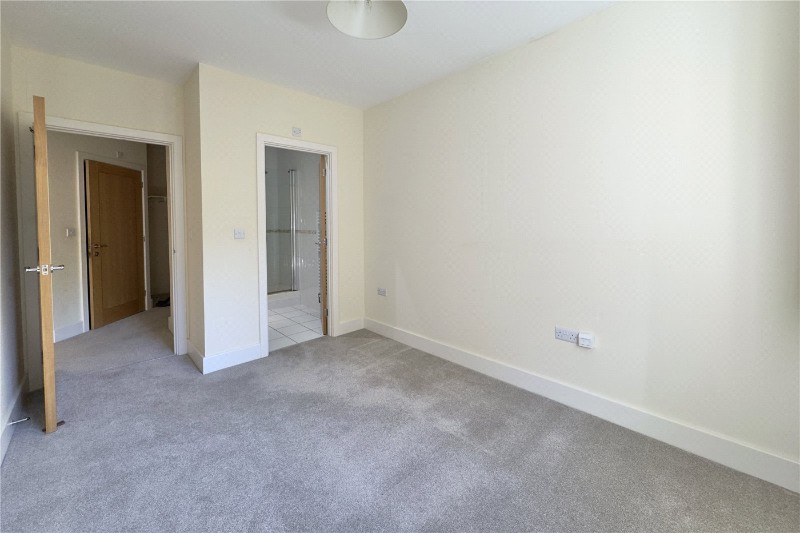Bassetsbury Lane, High Wycombe, HP11