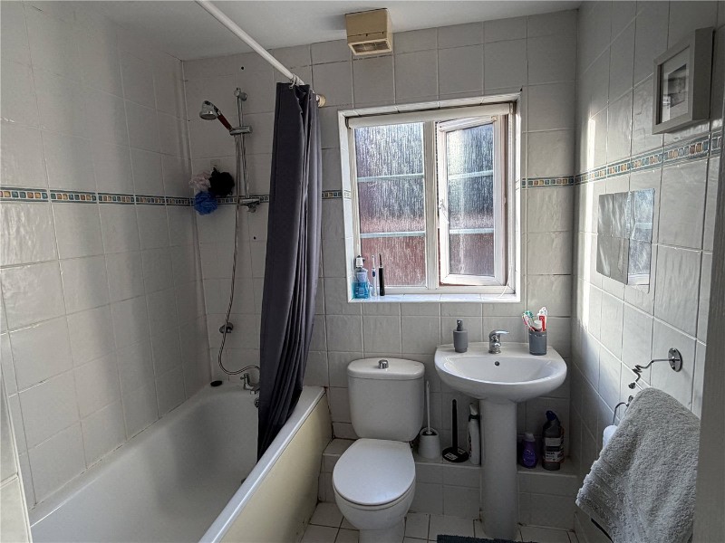 Primrose Walk, Grange Park, Northampton, Northamptonshire, NN4