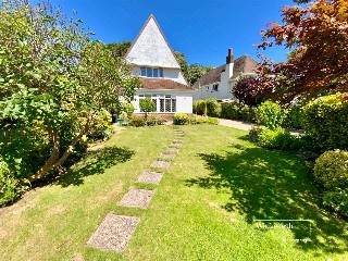 East Cliff Way, Friars Cliff, Christchurch, Dorset, BH23