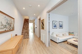The Ridgeway, London, NW11