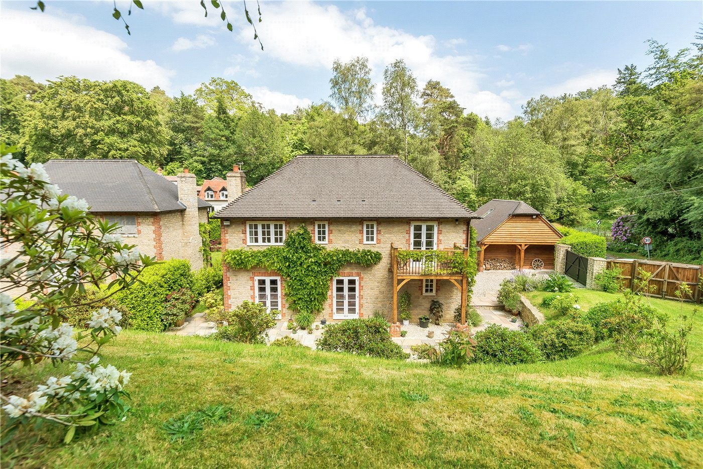 4 bedroom property for sale in Fullers Vale, Headley Down, Hampshire