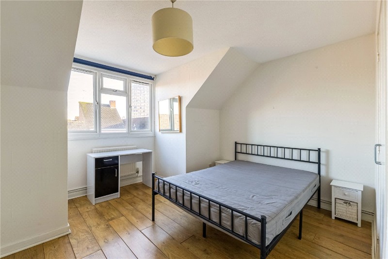 Wolftencroft Close, London, SW11