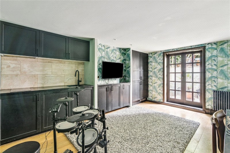 Chepstow Road, London, W2