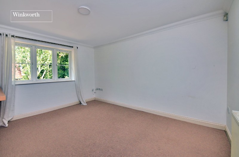 Tegan Close, Sutton, SM2