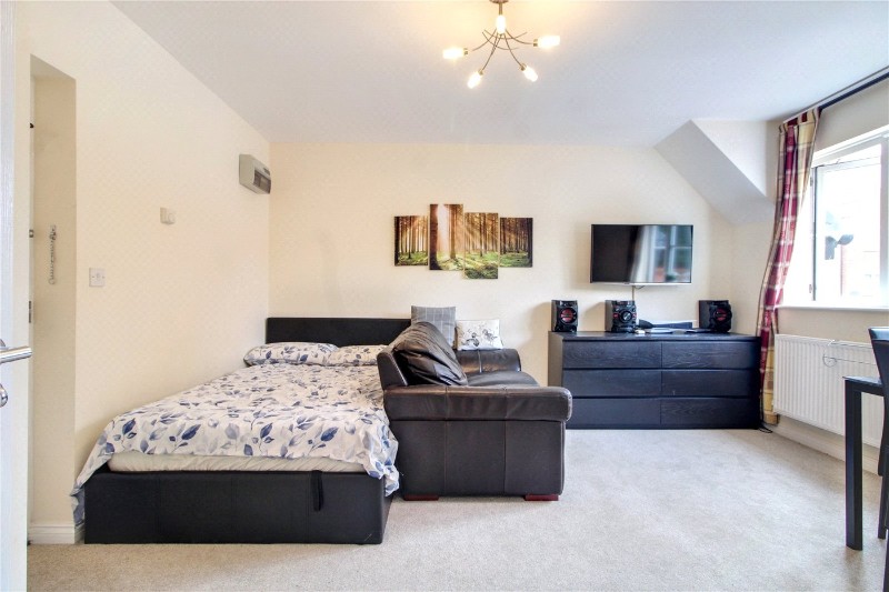 Trafalgar Square, Poringland, Norwich, Norfolk, NR14