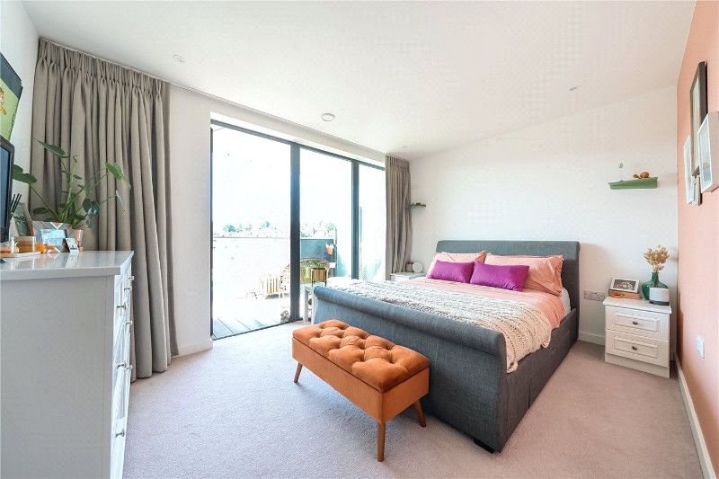 Hawthorne Crescent, London, SE10