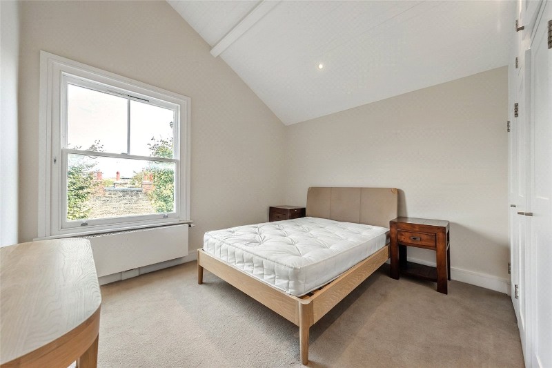 Chelverton Road, London, SW15
