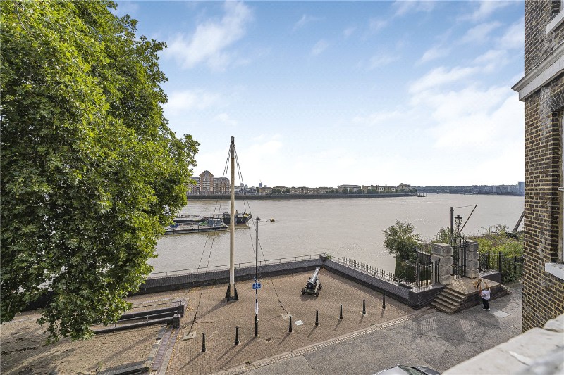 Foreshore, London, SE8