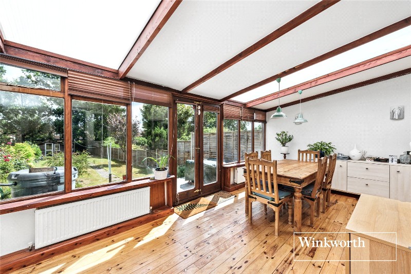Leeside, Barnet, EN5
