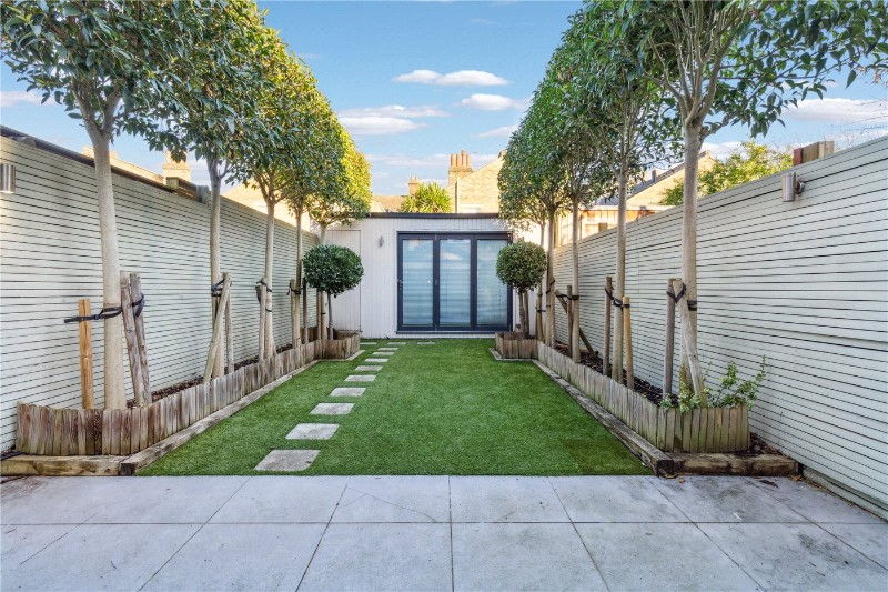 Tranmere Road, London, SW18