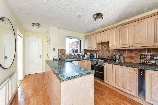Stonechat Close, Petersfield, Hampshire, GU31