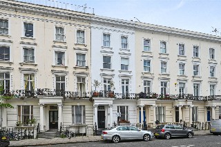 St. Stephens Gardens, London, W2
