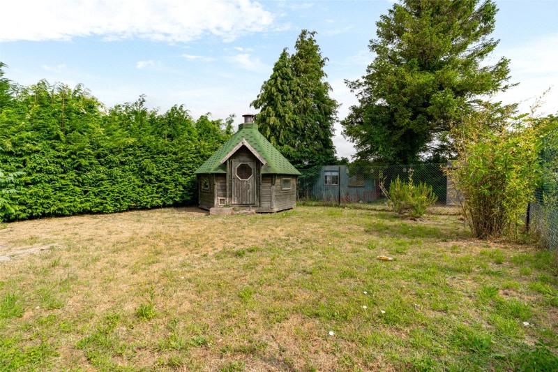 Cranborne Road, Hinton Martell, Wimborne, Dorset, BH21