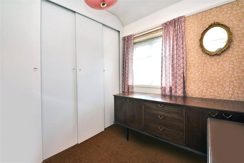Roundwood Way, Banstead, Surrey, SM7