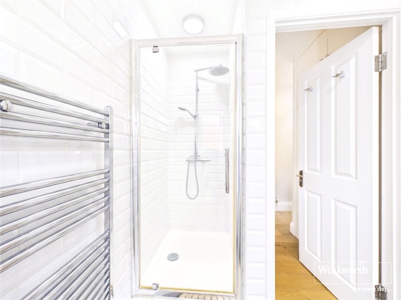 Rosewood House, 2 Manor Hall Drive, Hendon, NW4