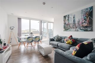 Carney Place, London, SW9