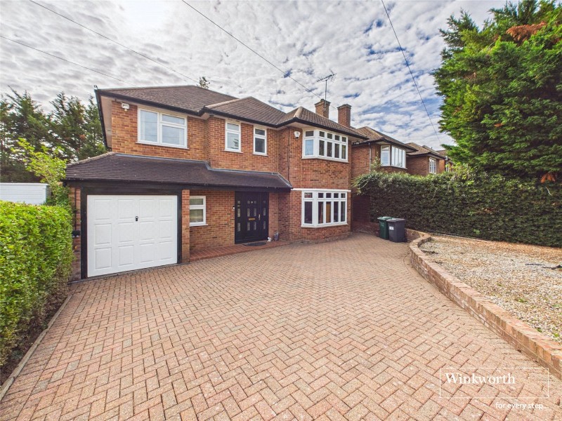 Wolmer Gardens, Edgware, HA8