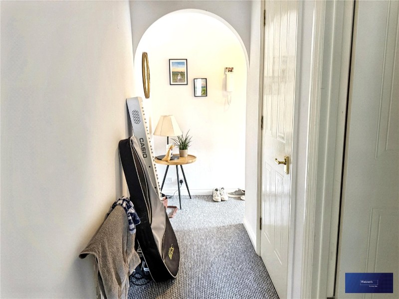 Parry Drive, Weybridge, Surrey, KT13