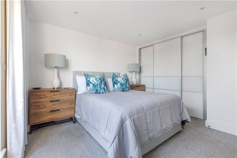 Warham Street, London, SE5