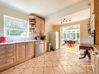 Badgers Walk, Ferndown, Dorset, BH22