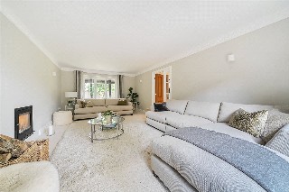 Benett Gardens, Shaw, Newbury, Berkshire, RG14